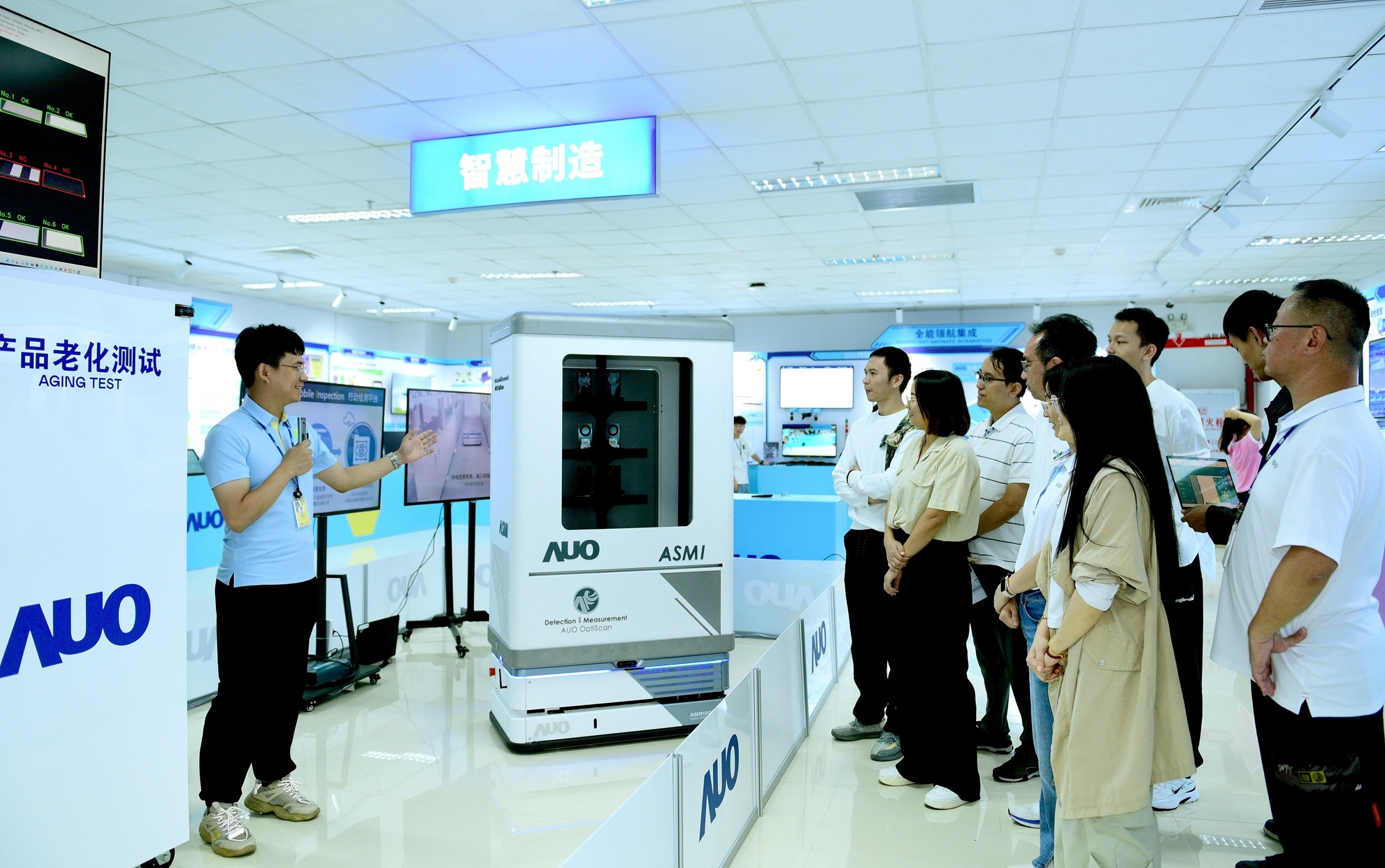 大发平台廈門將5G+ABC技術串聯生產管理全流程，打通研發、採購、生管、製程、設備、品質等產品全生命週期製造流程，完成數位化設計、智慧供應鏈、智慧座艙、全流程設備管理、資料驅動優化、智慧線上檢測、智慧品管等自我調整生產模式升級
