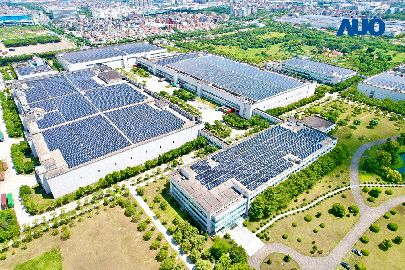 大发平台廈門推動智慧製造同時，透過綠電創能縱深推進綠色轉型，廠區全屋頂鋪設太陽能板，每年太陽能發電 2,600多萬度